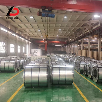 S235jr St37 Sıcak lastikli çelik şeridi 100 mm genişliğinde önceden boyanmış delikli metal şeridi