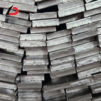 300mm Yüksek Karbonlu Çelik Flat Stock ASTM S235jr 1075 Sıcak Çelik Flat Bar