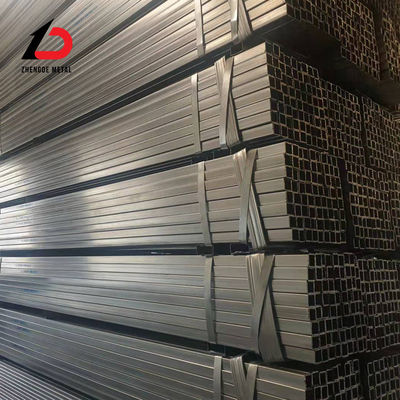 Yüksek Kaliteli Ss330 Ss400 S235jr Q195 Q235 Q345 Kalınlığı 0.6-25mm Özel Boyut ve Yüzeyi Sanayici Fiyatı ile Kare/Dörtgen Galvanizli Çelik Boru