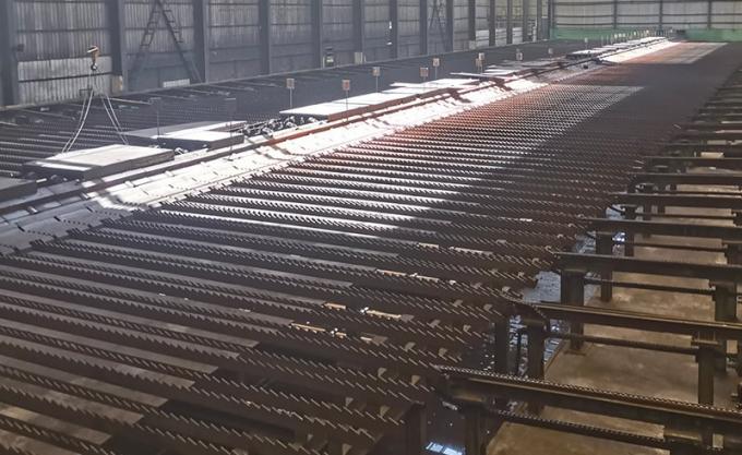 Yapısal Sıcak Dolaştırılmış Perforasyonlu Köşe Çubuğu Düşük Karbon Hafif Ss400 ASTM A36m S235jr 2