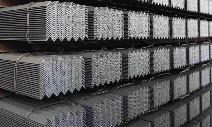 ASTM A36 A53 Karbon çelik açı çubuğu eşit 6 mm çelik açı L şekli 3