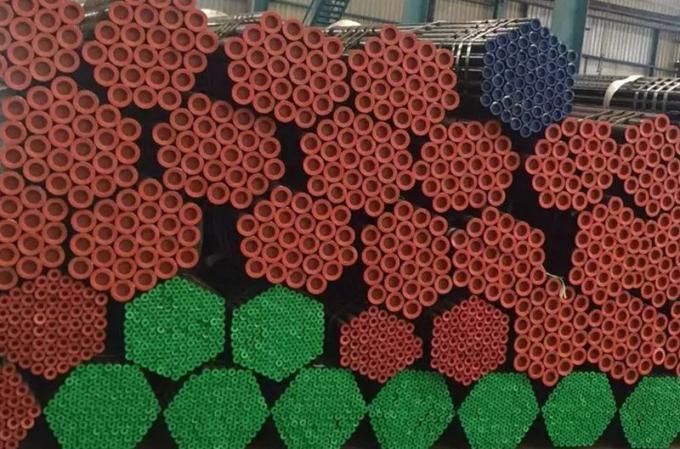 Karbon çelik boru hattı A106 Grb A53 Grb API 5L X42/X52/X65/X70/X80 A333 Alaşımlı çelik dikişsiz boru Sch40 Sch80 dikişsiz sıvı gaz borusu 3