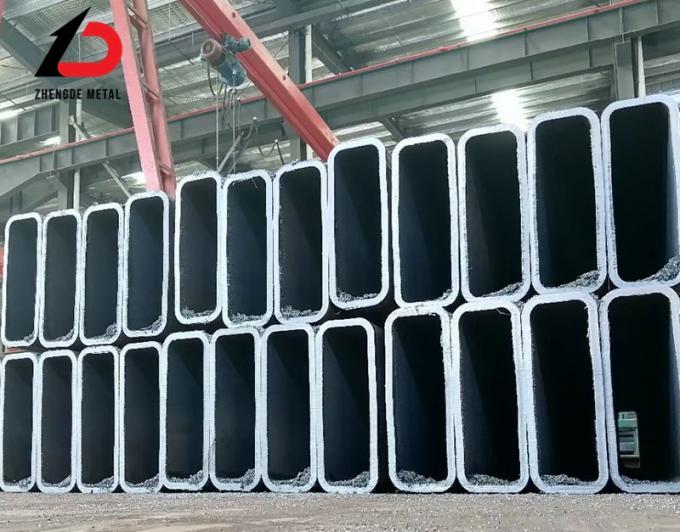 Karbon Çelik Dikişsiz Tüp 50*100mm 5mm Kalınlığı Siyah Dikişsiz Hafif Çelik Kare Tüp Kesim İşlemi Karayolu Bölümü Şekli Özel Uzunluk 2